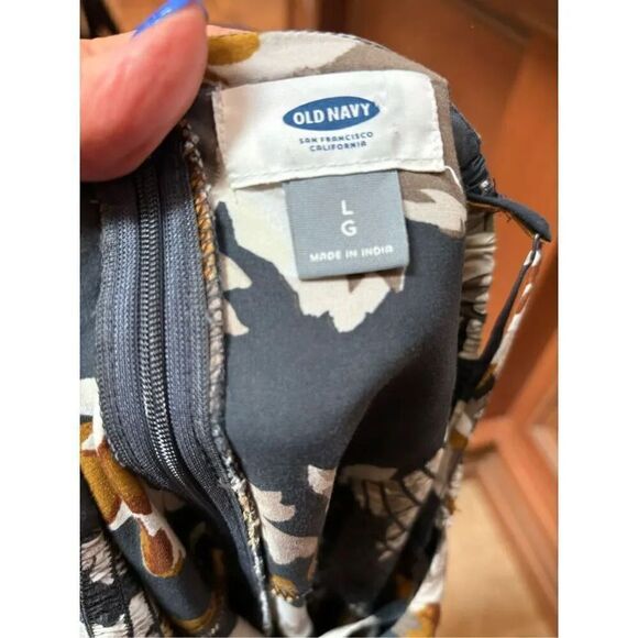 Old Navy L steel blue floral pattern sundress w- smocked back and adjustable str - Picture 7 of 8